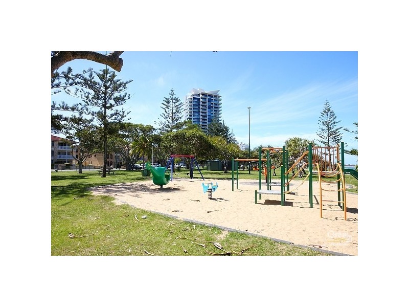 16/25 Ahern Street, Labrador QLD 4215