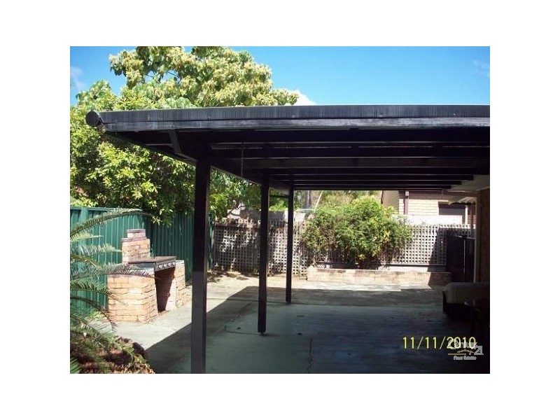 2/130 Whiting Street, Labrador QLD 4215