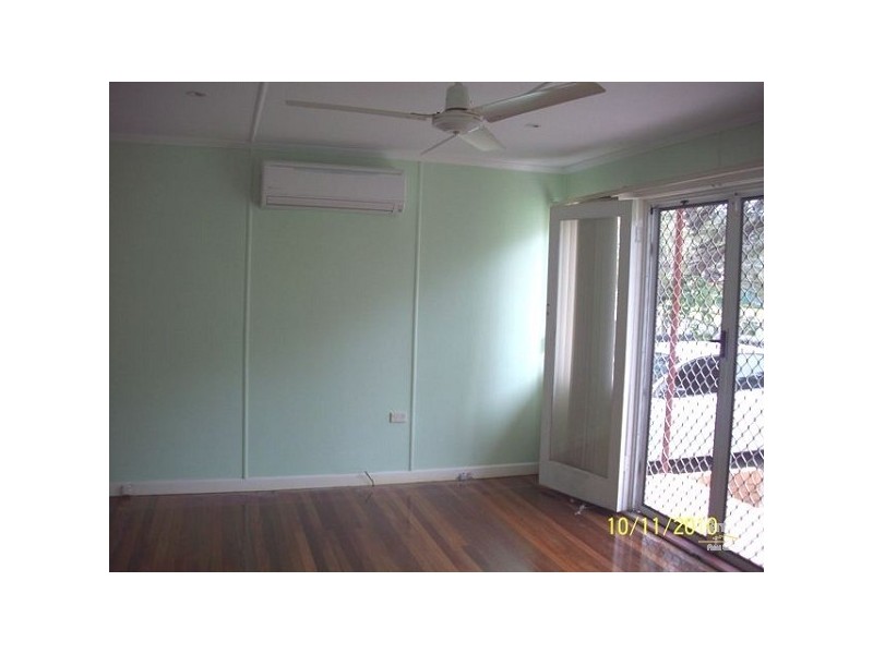 14 Harris Street, Labrador QLD 4215