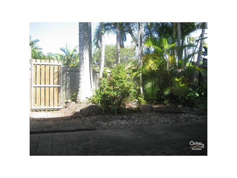 31/81 Olsen Avenue, Labrador QLD 4215