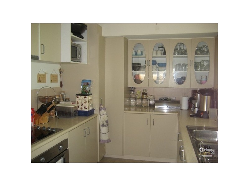 18 JAMIESON DRIVE, Parkwood QLD 4214