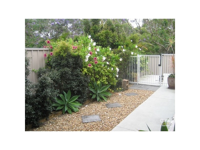 18 JAMIESON DRIVE, Parkwood QLD 4214