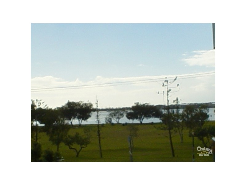 10/128  Marine Parade, Southport QLD 4215