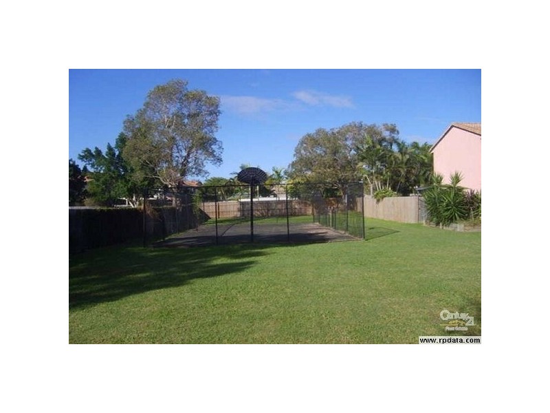 3/202 Central Street, Labrador QLD 4215