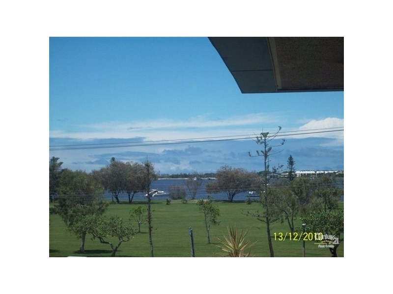 10/128 Marine Parade, Southport QLD 4215