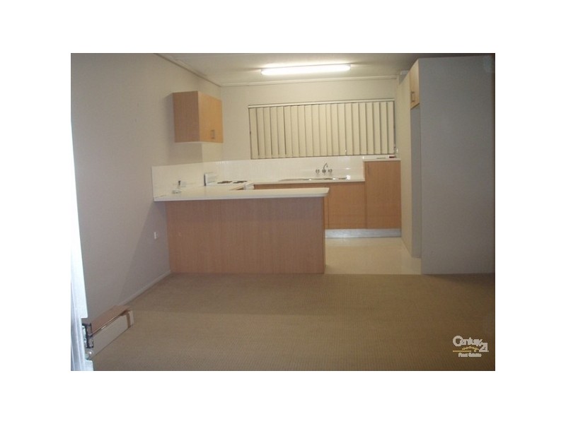 10/128 Marine Parade, Southport QLD 4215