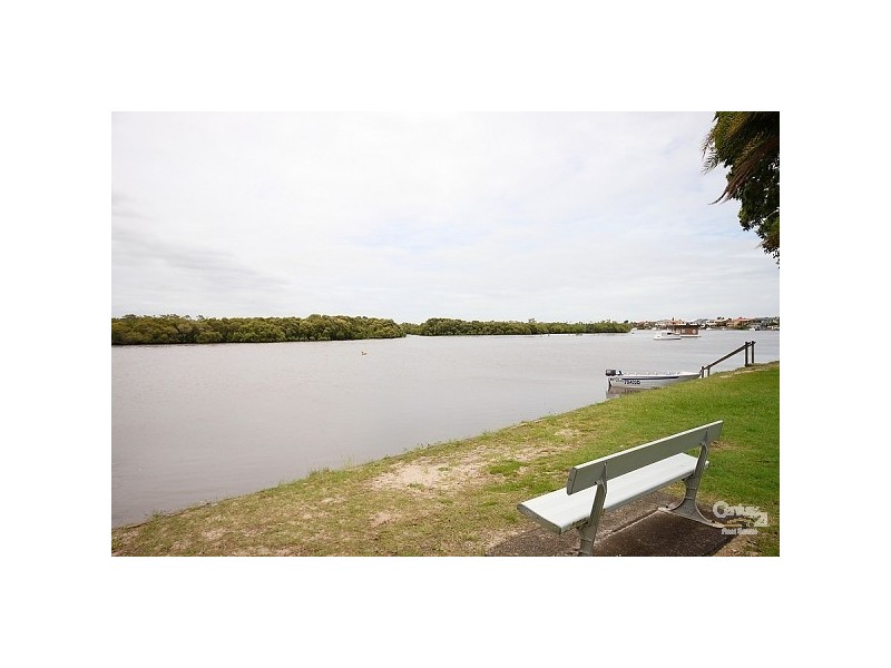 28 Tallara Street, Coombabah QLD 4216