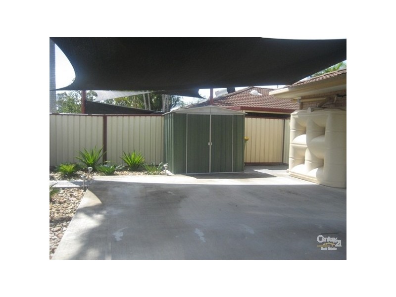 1/16 Elm Street, Labrador QLD 4215