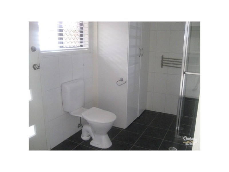 1/16 Elm Street, Labrador QLD 4215