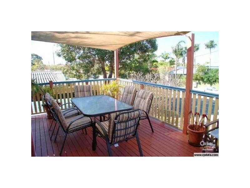 142 Paradise Parade, Paradise Point QLD 4216