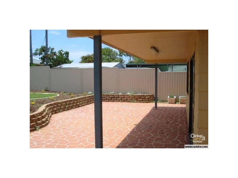 142 Paradise Parade, Paradise Point QLD 4216