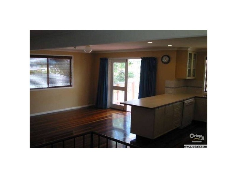 142 Paradise Parade, Paradise Point QLD 4216