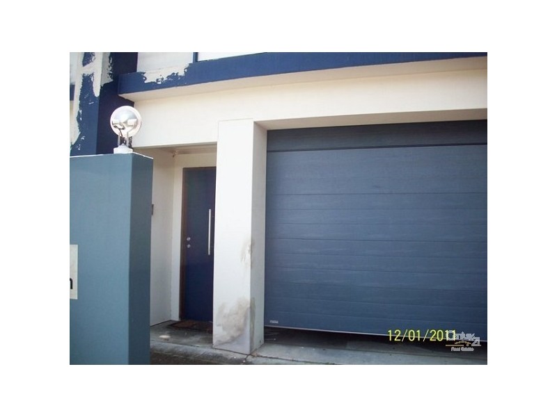 105 Turpin Road, Labrador QLD 4215