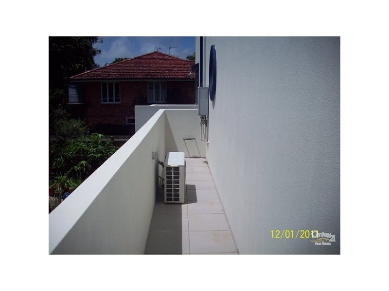 105 Turpin Road, Labrador QLD 4215