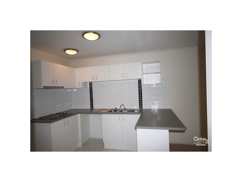 1/7 Cassandra Crescent, Labrador QLD 4215