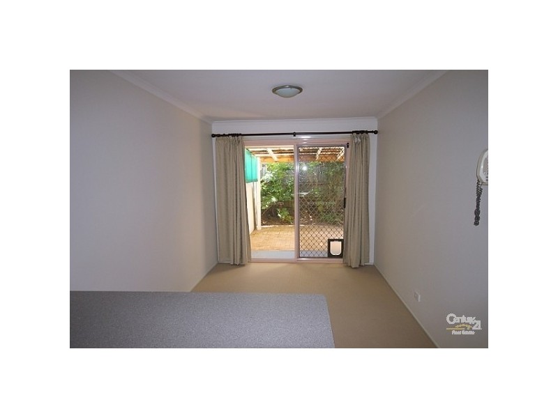 1/7 Cassandra Crescent, Labrador QLD 4215