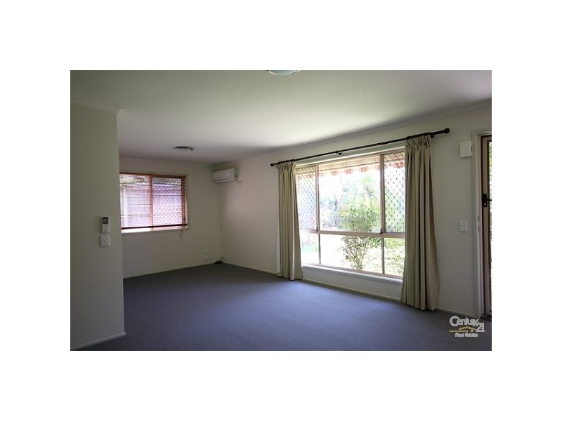 1/7 Cassandra Crescent, Labrador QLD 4215