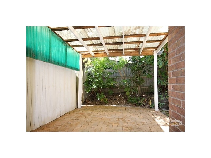 1/7 Cassandra Crescent, Labrador QLD 4215