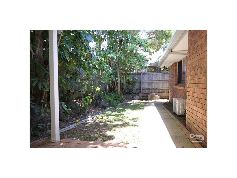 1/7 Cassandra Crescent, Labrador QLD 4215