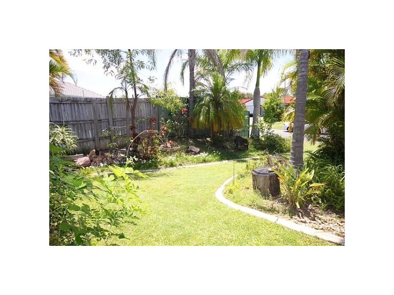 1/7 Cassandra Crescent, Labrador QLD 4215