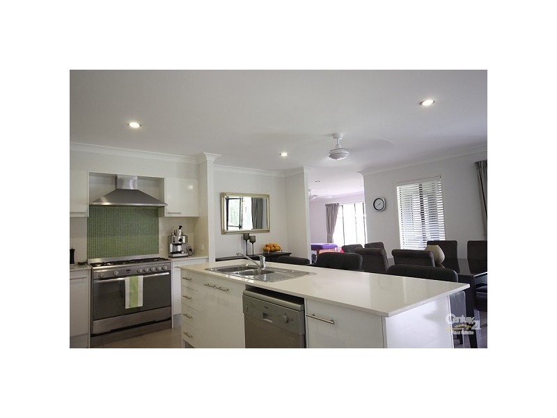 66A Helensvale Road, Helensvale QLD 4212