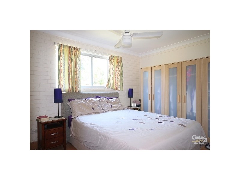 6 Erica Court, Labrador QLD 4215