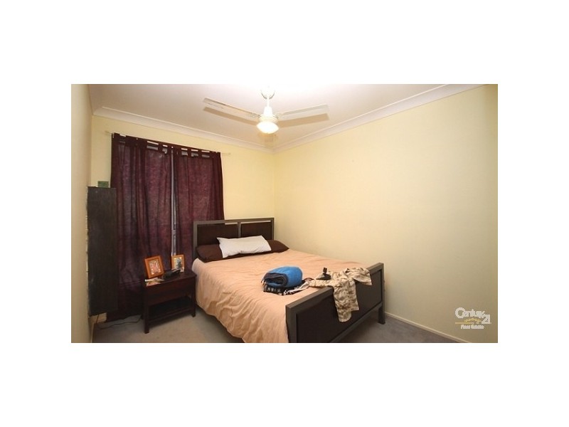 6  Gurthrie Parade, Carrara QLD 4211