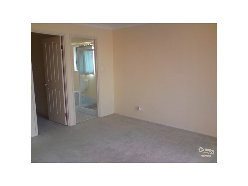 1 Longcove Place, Parkwood QLD 4214