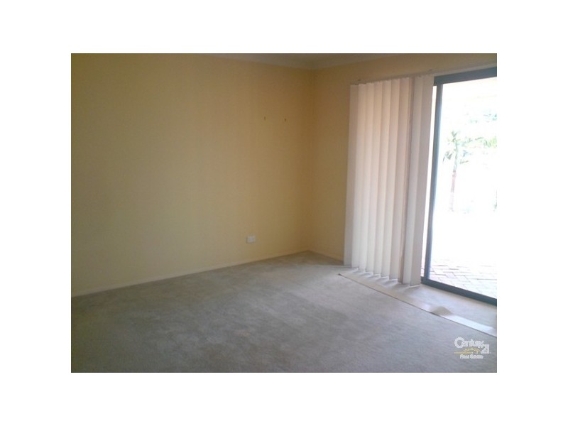 1 Longcove Place, Parkwood QLD 4214