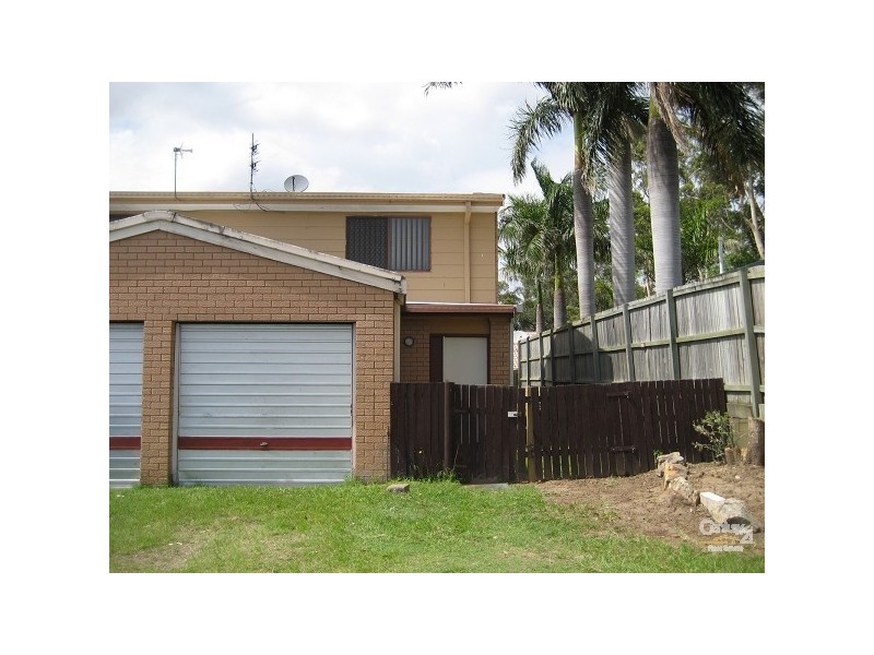 2/248 Central Street, Labrador QLD 4215