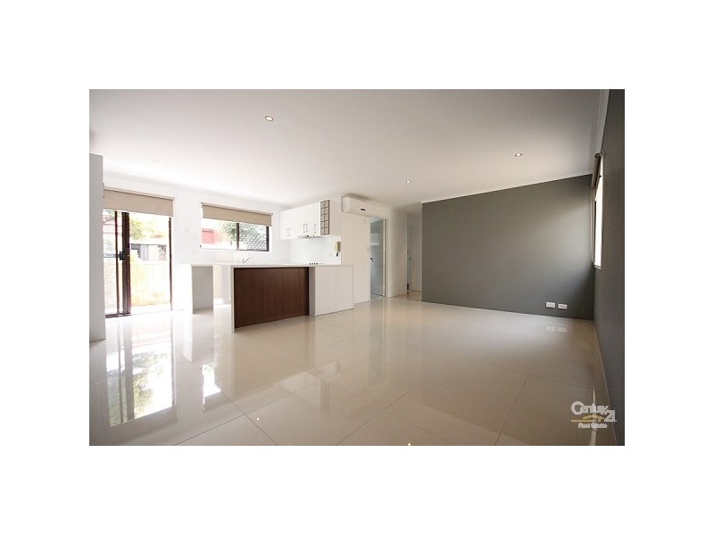 16/5 Ahern Street, Labrador QLD 4215