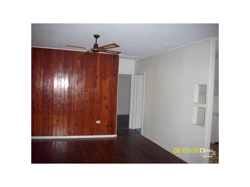 4 Mal Burke Street, Southport QLD 4215