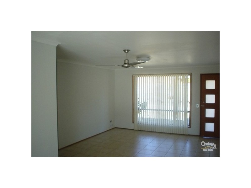 1/291A Goverment Road, Labrador QLD 4215