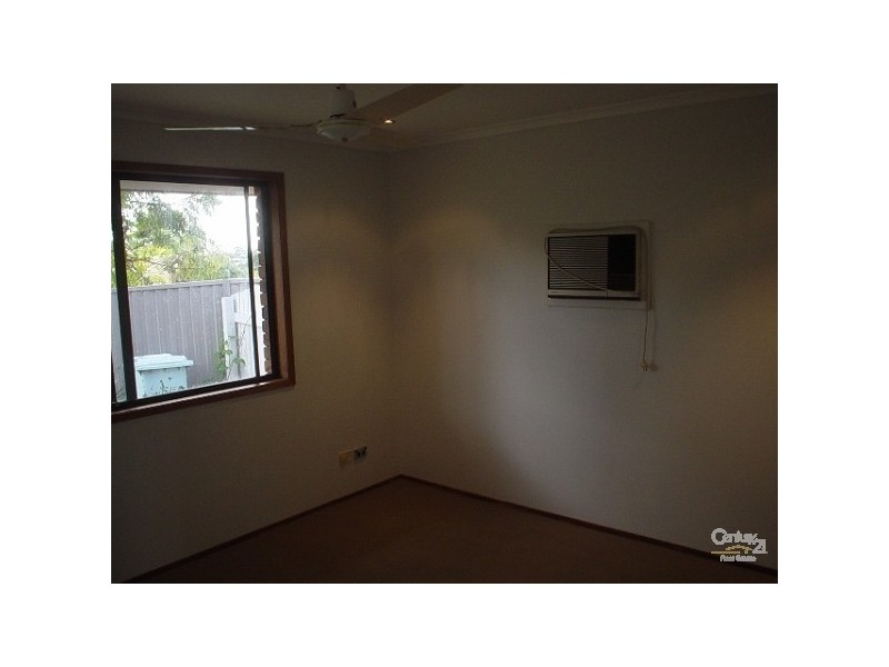 1/291A Goverment Road, Labrador QLD 4215