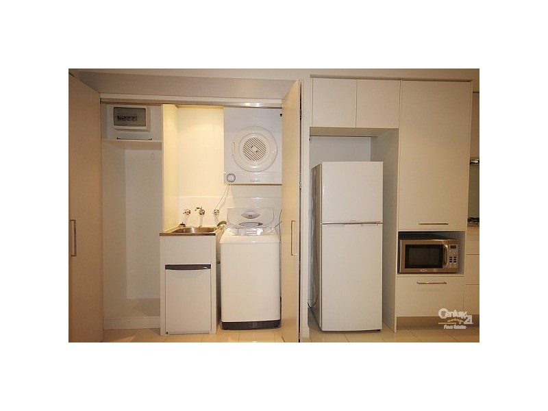 102/430 Marine Parade, Biggera Waters QLD 4216