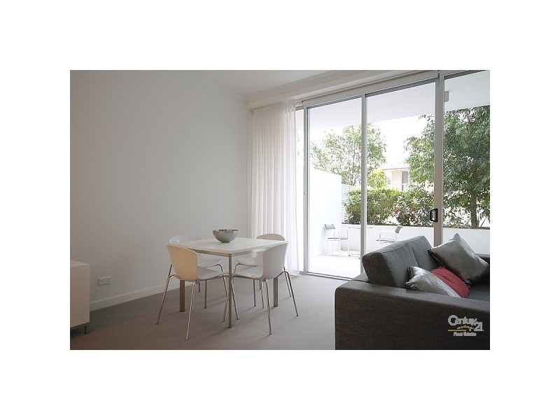 102/430 Marine Parade, Biggera Waters QLD 4216