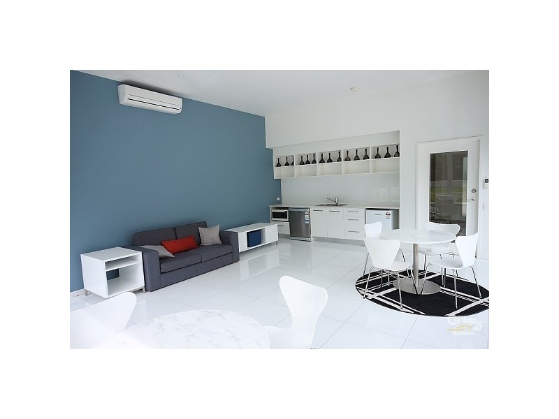 102/430 Marine Parade, Biggera Waters QLD 4216