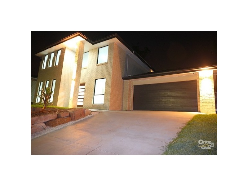 42 Roberts Drive, Maudsland QLD 4210