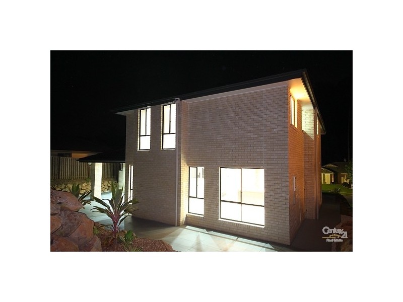 42 Roberts Drive, Maudsland QLD 4210