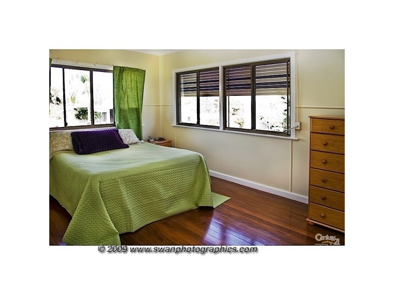 Labrador QLD 4215