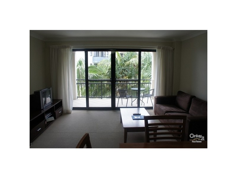 209/392 Marine Parade, Labrador QLD 4215