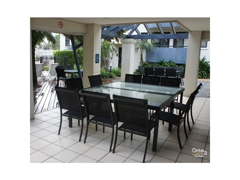 209/392 Marine Parade, Labrador QLD 4215