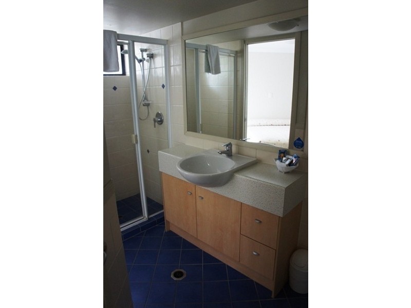 209/392 Marine Parade,, Labrador QLD 4215