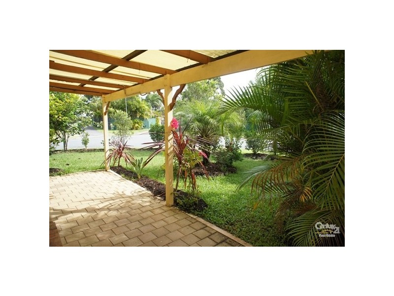 2/6 Hentdale Court, Labrador QLD 4215