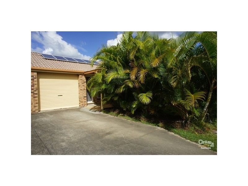 2/6 Hentdale Court, Labrador QLD 4215