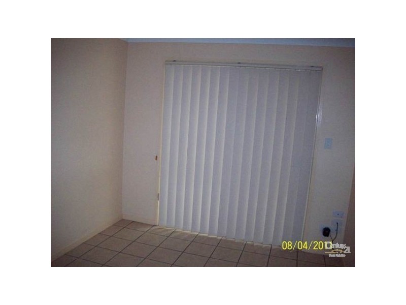 1/14 Nina Parade, Arundel QLD 4214