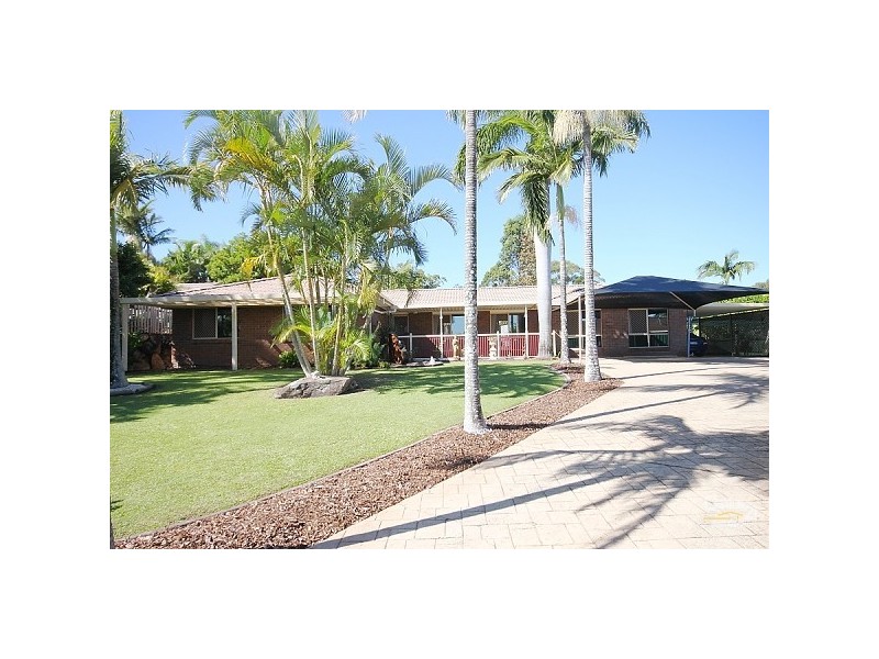 11 Lyons Court, Arundel QLD 4214