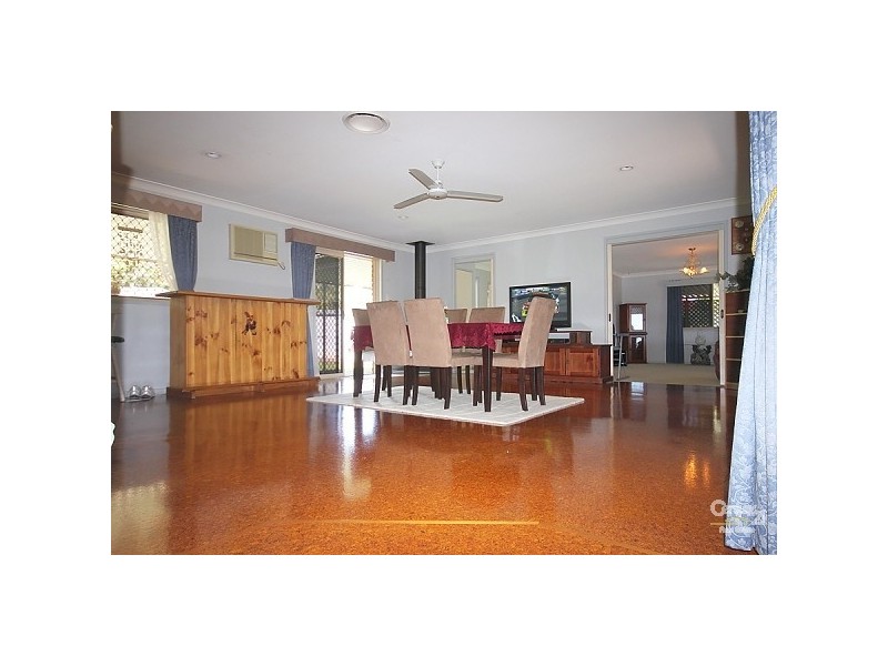 11 Lyons Court, Arundel QLD 4214