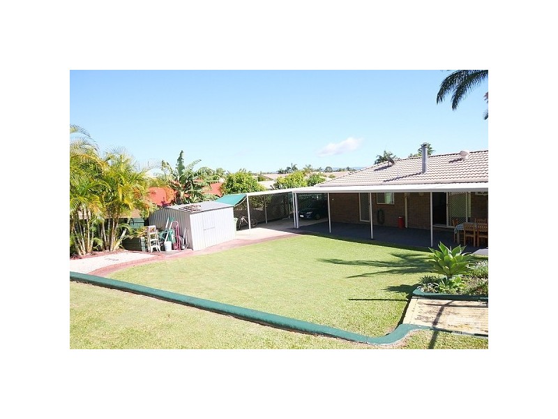 11 Lyons Court, Arundel QLD 4214