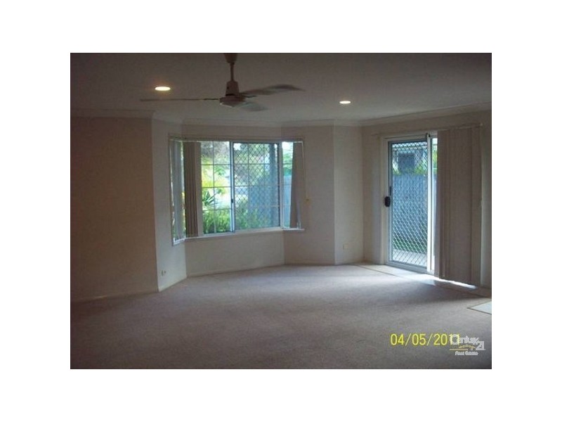 1/38 Kenny Drive, Labrador QLD 4215